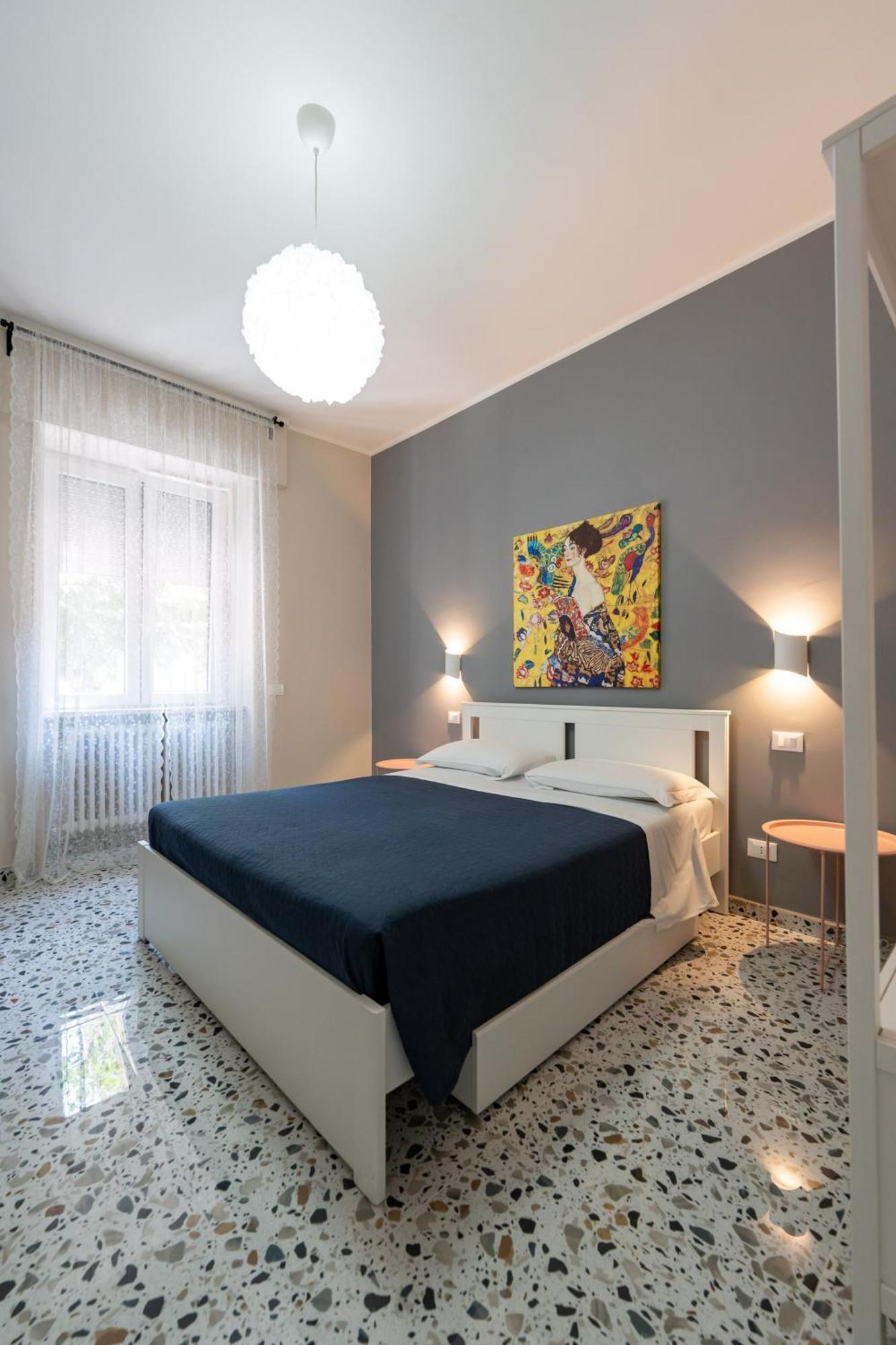 L'Affaccio Sulla Piazza Apartment อาเวซซาโน ภายนอก รูปภาพ