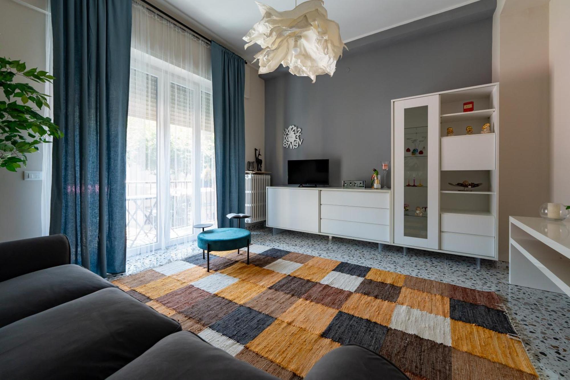 L'Affaccio Sulla Piazza Apartment อาเวซซาโน ภายนอก รูปภาพ