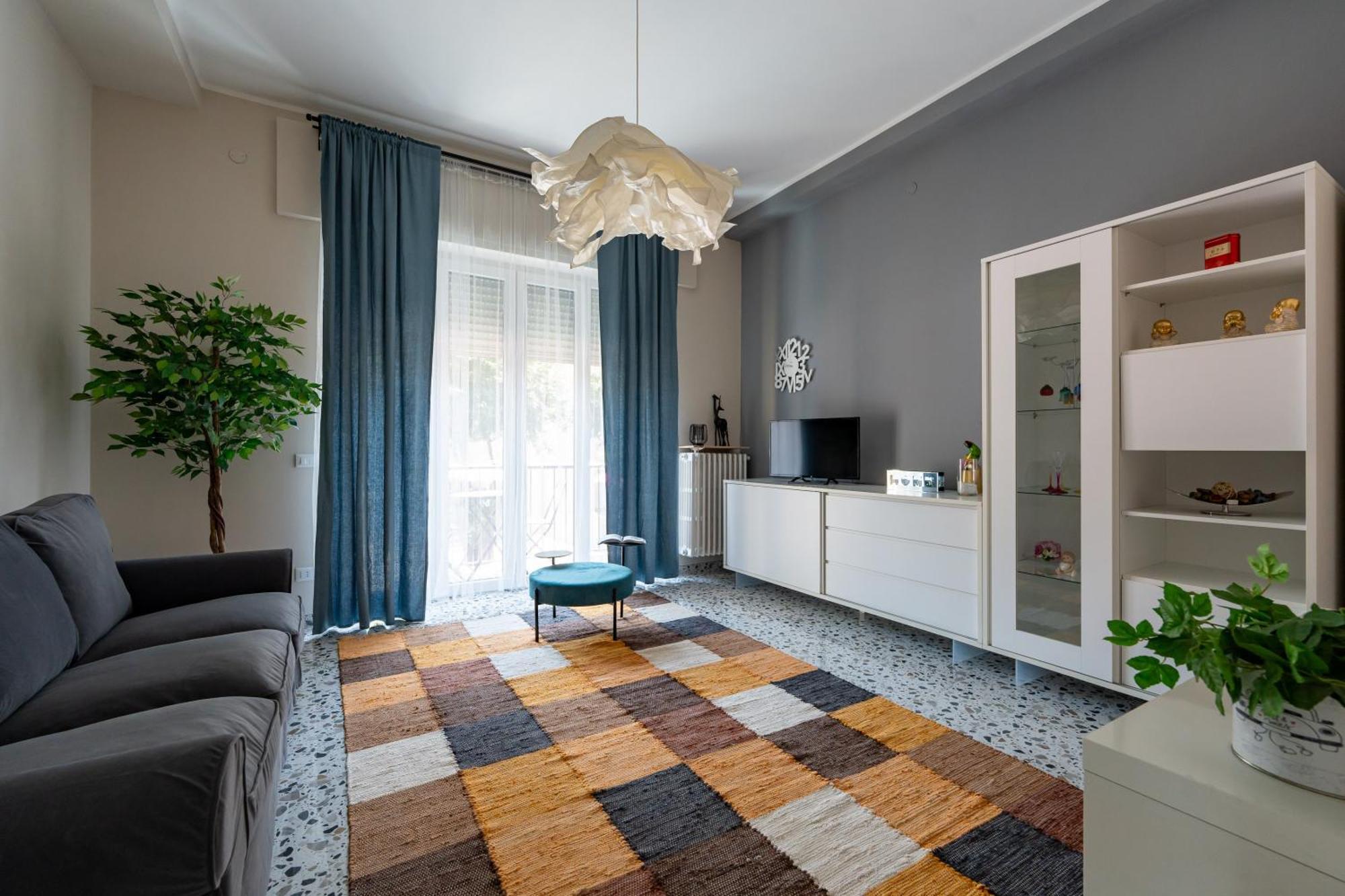 L'Affaccio Sulla Piazza Apartment อาเวซซาโน ภายนอก รูปภาพ